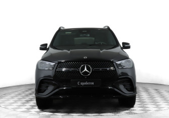 Подержанный автомобиль Mercedes-Benz GLE 2025 года (2 фото)