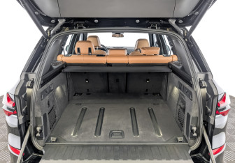 Новый BMW X5 2024 (8 фото)