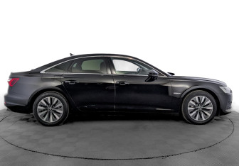 Подержанный автомобиль Audi A6 Sedan 2021 года (4 фото)