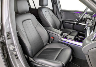 Подержанный автомобиль Mercedes-Benz GLB 2021 года (24 фото)