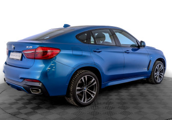 Подержанный автомобиль BMW X6 2018 года (5 фото)