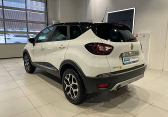 Подержанный автомобиль Renault Kaptur 2018 года (6 фото)