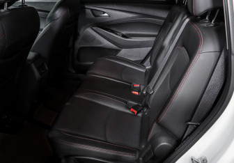 Подержанный автомобиль Chevrolet Orlando 2019 года (10 фото)