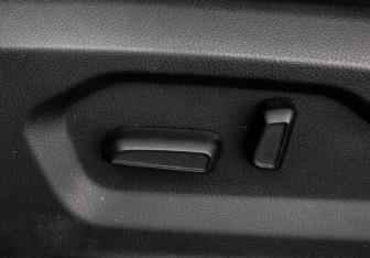 Подержанный автомобиль FAW Besturn X80 2019 года (17 фото)