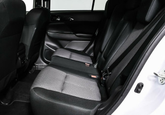 Подержанный автомобиль Mitsubishi Eclipse Cross 2021 года (13 фото)