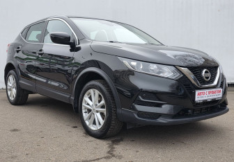 Подержанный автомобиль Nissan Qashqai 2021 года (3 фото)