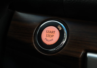 Подержанный автомобиль Nissan Teana 2010 года (14 фото)