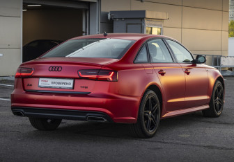 Подержанный автомобиль Audi A6 Sedan 2017 года (5 фото)