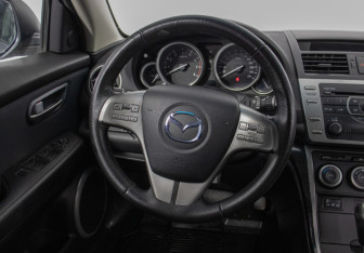 Подержанный автомобиль Mazda 6 Liftback 2007 года (15 фото)