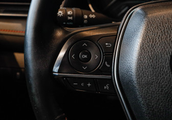 Подержанный автомобиль Toyota Camry Sedan 2021 года (28 фото)