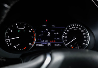 Подержанный автомобиль Infiniti QX50 2018 года (11 фото)