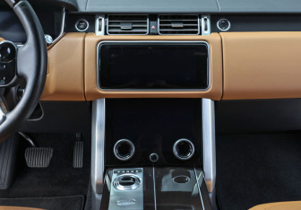 Подержанный автомобиль Land Rover Range Rover 2019 года (14 фото)