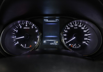 Подержанный автомобиль Nissan Qashqai 2016 года (13 фото)