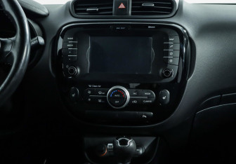 Подержанный автомобиль Kia Soul 2017 года (10 фото)