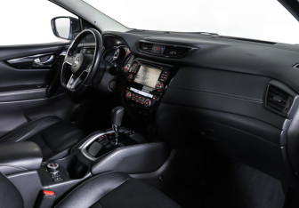 Подержанный автомобиль Nissan Qashqai 2020 года (11 фото)