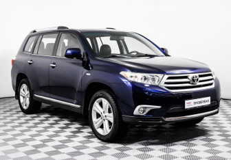 Подержанный автомобиль Toyota Highlander 2012 года (3 фото)