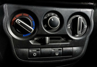 Подержанный автомобиль LADA (ВАЗ) Granta Wagon 2019 года (11 фото)