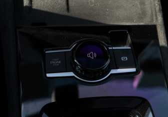 Подержанный автомобиль Volkswagen Tiguan 2024 года (22 фото)