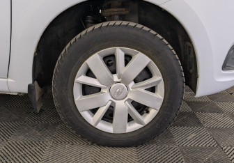 Подержанный автомобиль LADA (ВАЗ) Granta Sedan 2023 года (12 фото)