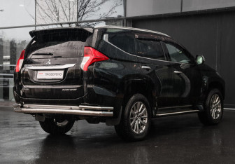 Подержанный автомобиль Mitsubishi Pajero Sport 2018 года (4 фото)
