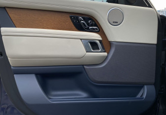 Подержанный автомобиль Land Rover Range Rover 2018 года (13 фото)