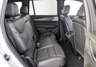 Новый Cadillac XT6 2023 (12 фото)