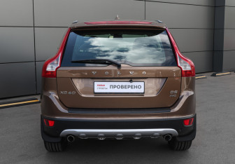 Подержанный автомобиль Volvo XC60 2012 года (6 фото)