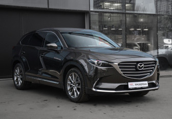Подержанный автомобиль Mazda CX-9 2018 года (3 фото)