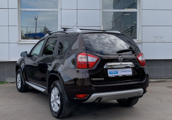 Подержанный автомобиль Nissan Terrano 2020 года (6 фото)