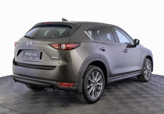 Подержанный автомобиль Mazda CX-5 2020 года (5 фото)