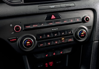 Подержанный автомобиль Kia Sportage 2017 года (25 фото)