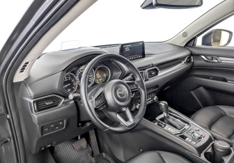 Подержанный автомобиль Mazda CX-5 2020 года (16 фото)