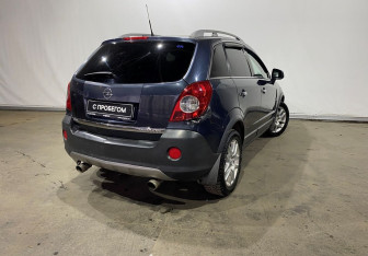 Подержанный автомобиль Opel Antara 2008 года (5 фото)