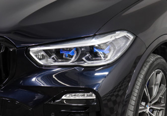 Подержанный автомобиль BMW X5 2021 года (7 фото)