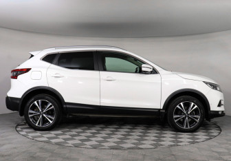 Подержанный автомобиль Nissan Qashqai 2019 года (4 фото)