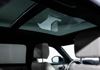 Подержанный автомобиль Land Rover Range Rover Velar 2021 года (17 фото)