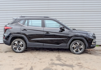 Подержанный автомобиль Москвич 3 2023 года (4 фото)