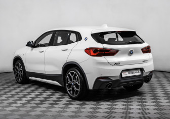 Подержанный автомобиль BMW X2 2018 года (7 фото)