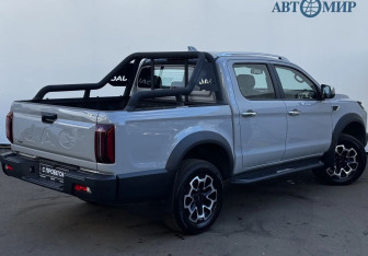 Подержанный автомобиль JAC T9 2025 года (5 фото)