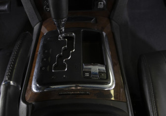 Подержанный автомобиль Jeep Grand Cherokee 2008 года (17 фото)