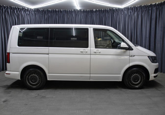 Подержанный автомобиль Volkswagen Caravelle 2019 года (4 фото)