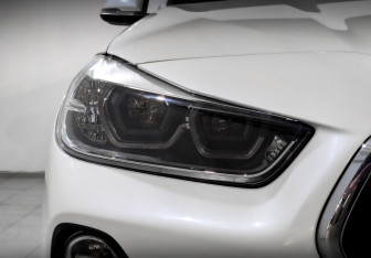 Подержанный автомобиль BMW X2 2018 года (17 фото)