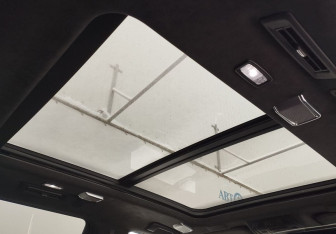 Подержанный автомобиль Cadillac Escalade Suv 2022 года (17 фото)