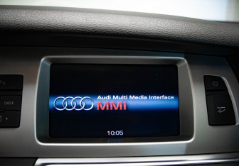 Подержанный автомобиль Audi Q7 2008 года (24 фото)