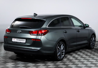 Подержанный автомобиль Hyundai i30 Wagon 2022 года (5 фото)