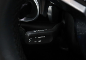 Подержанный автомобиль Porsche Cayenne 2012 года (16 фото)