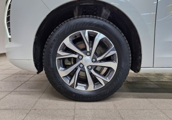 Подержанный автомобиль Haval Jolion 2023 года (13 фото)