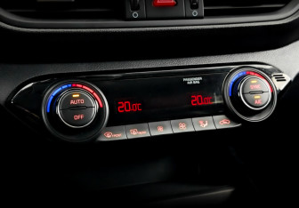 Подержанный автомобиль Kia Cerato Sedan 2021 года (25 фото)