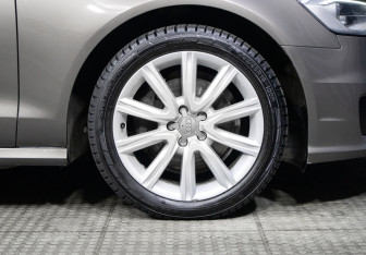 Подержанный автомобиль Audi A6 Sedan 2015 года (26 фото)