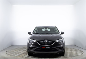 Подержанный автомобиль Renault Arkana 2020 года (2 фото)